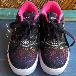 Heelys Girls Black Sneakers with Colorful Patterns Size YTH 3 Like New